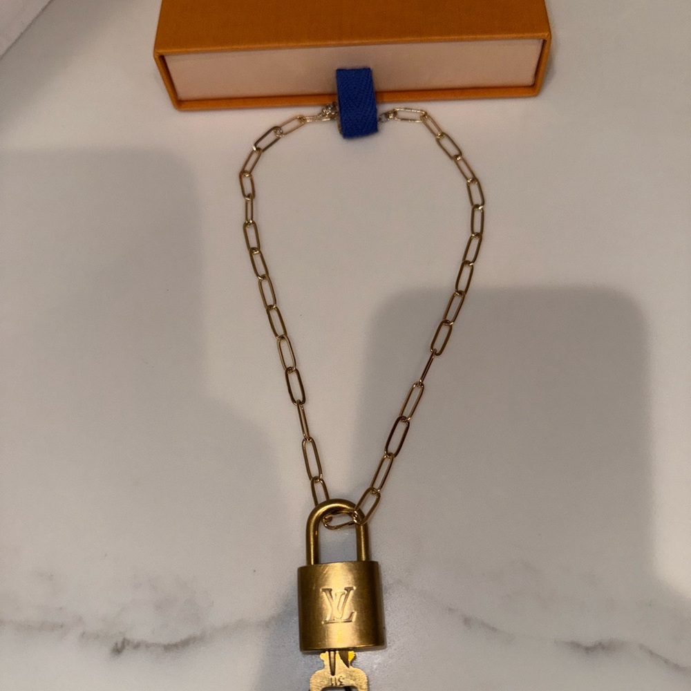 Authentic Louis Vuitton lock and key Necklace #311 - Picture 2 of 9